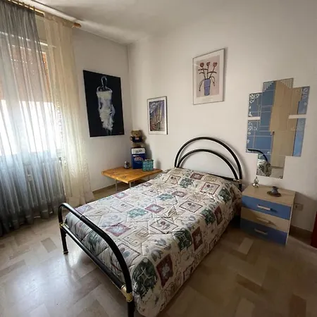 Apartamento A 200m Dall'autodromo Enzo E Dino Ferrari Con Posto Auto Privato Imola